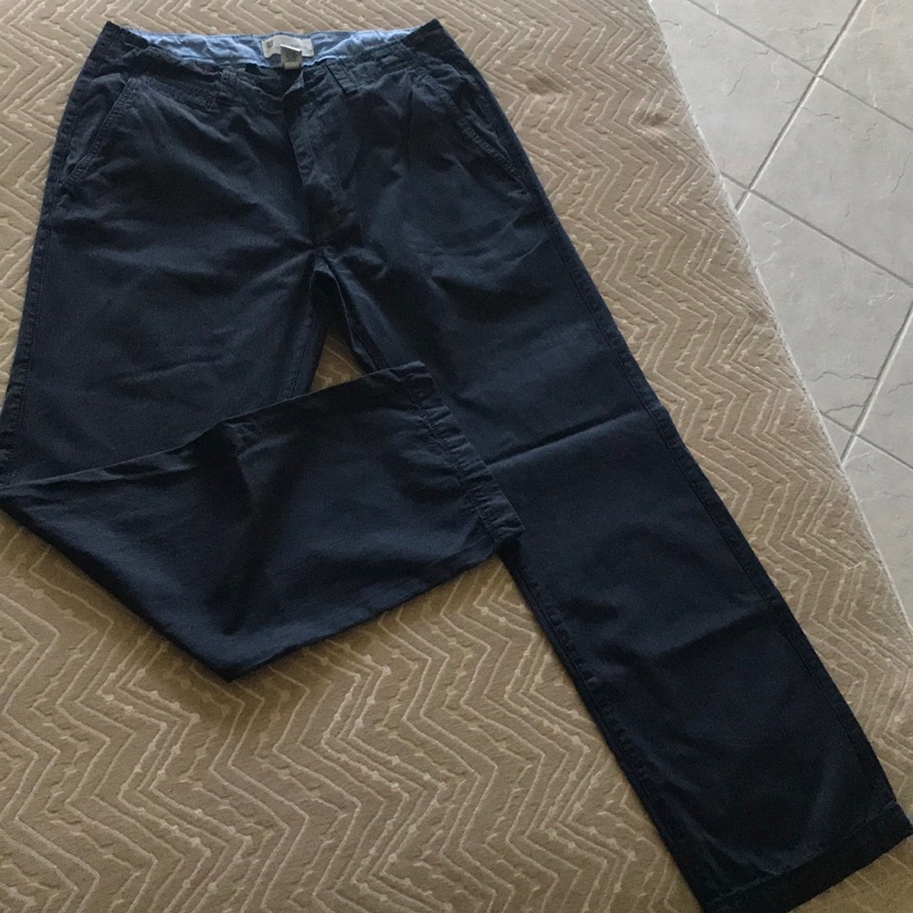 Men’s Gap pinstriped pants